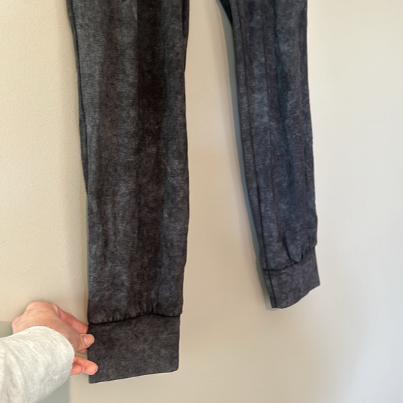 Athleta Salutation Jogger in Marled Black, S - Picture 3 of 6